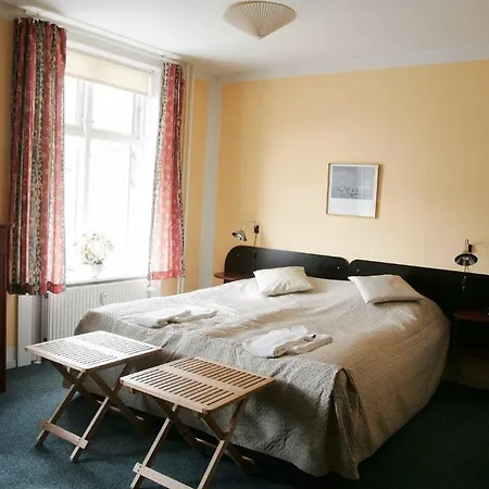 Byferie & Aparthotel 3*